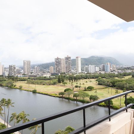 Wayfinder Waikiki - Voted Top 10 Best Hotels In Hawaii! Honolulu Exterior foto